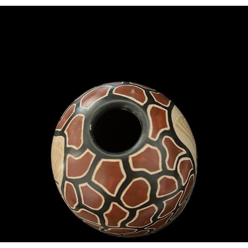 Mata Ortiz Pottery Brenda Zubia Butterfly Brick Path Folk Art Mexican Ceramics - Picture 8 of 9